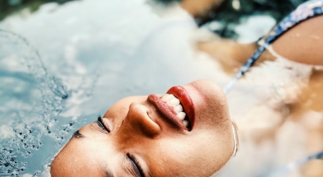 Pele saudável: 3 cuidados essenciais de skincare para ter no verão