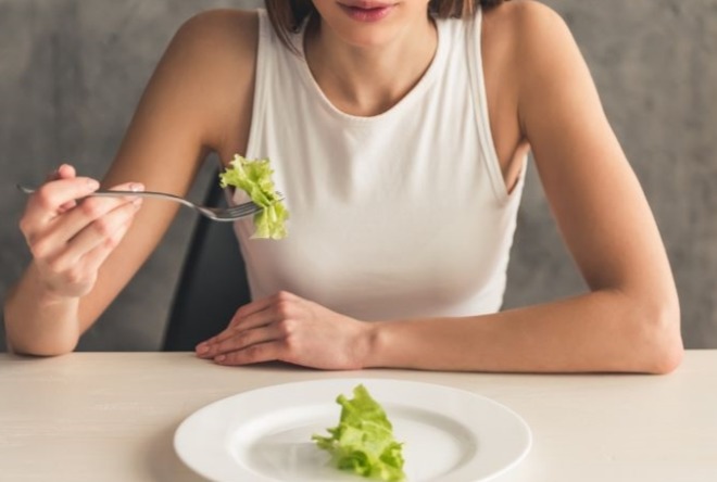 Quarentena: não é hora de fazer dietas restritivas, que podem prejudicar a saúde e o sistema imune